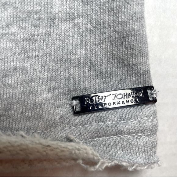 BNWT Betsey Johnson raw hem stylish flare sleeve hoodie size small PRICE FIRM - Picture 3 of 13